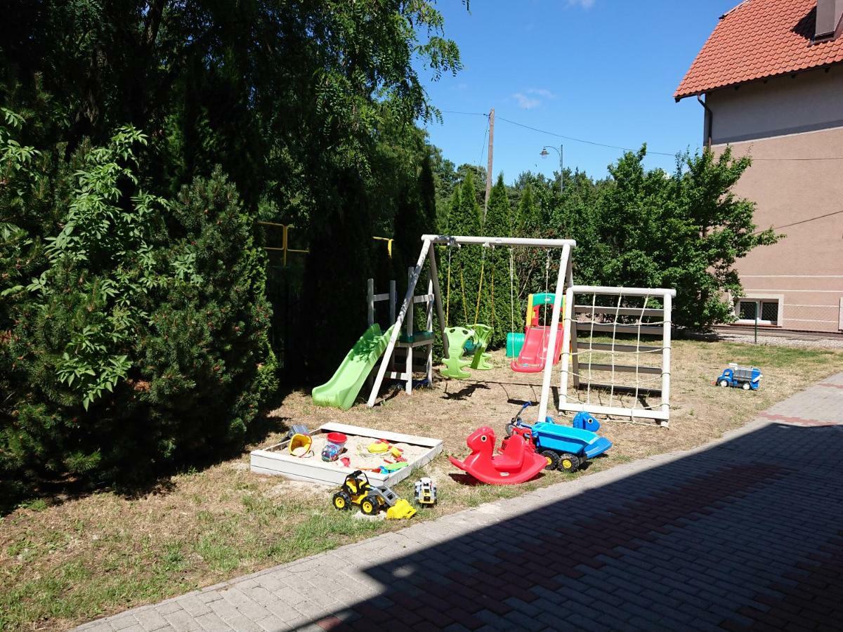 Grodzisko Pokoje Do Wynajecia Krynica Morska Exteriér fotografie